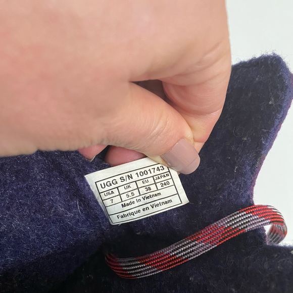 UGG AUSTRALIA Women's Baroness Lace-up Purple Mid-top Boots #1001743 US 7/EU 38 - Picture 6 of 10